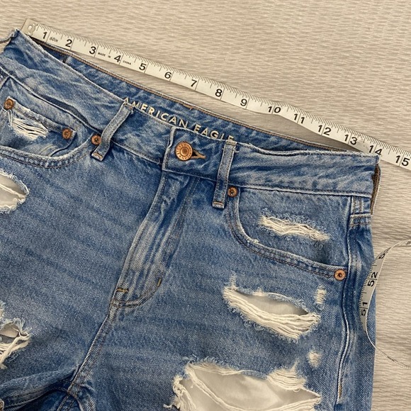 American Eagle Denim Shorts Women's 2 Distressed Tomgirl Short Raw Hem - Picture 3 of 9